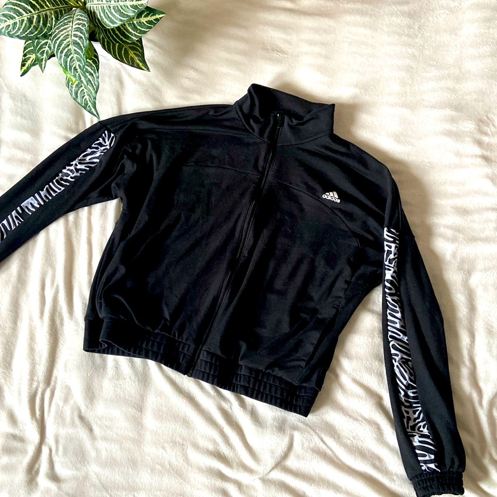 Women’s Adidas bomber jacket lightweight